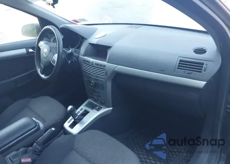 2008 Saturn Astra Xr из США, поврежденный, VIN W08AT671885126594